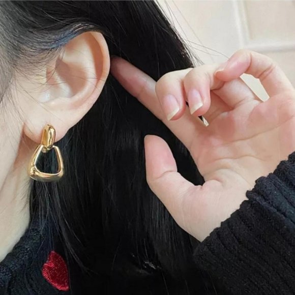 Clip On Door Knocker Lightweight Earrings - Picture 4 of 4